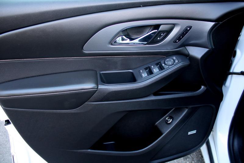 used 2018 Chevrolet Traverse car, priced at $17,794