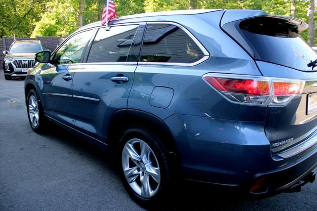 used 2015 Toyota Highlander car, priced at $15,994