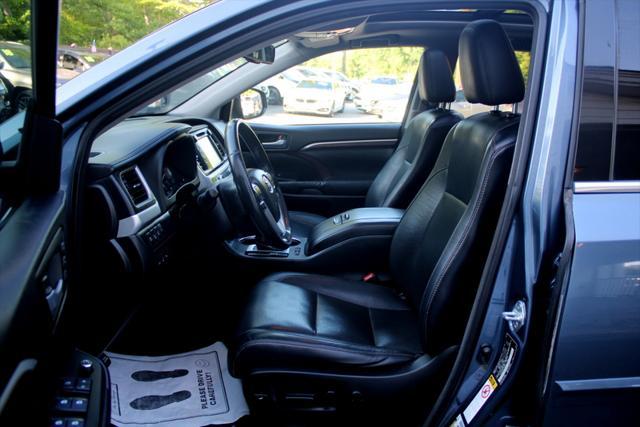 used 2015 Toyota Highlander car, priced at $15,994
