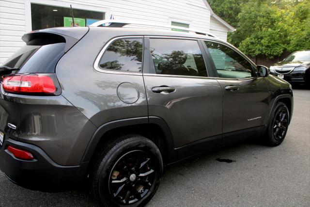 used 2017 Jeep Cherokee car, priced at $10,994