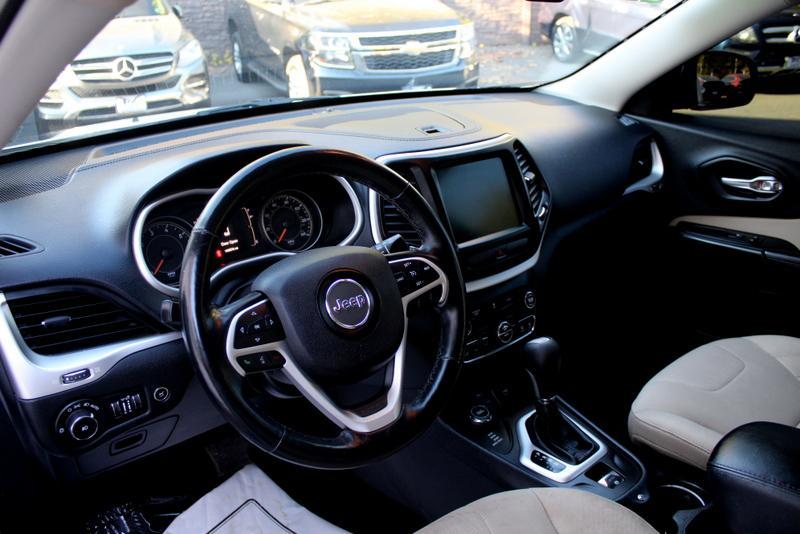 used 2015 Jeep Cherokee car, priced at $8,994