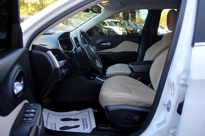 used 2015 Jeep Cherokee car, priced at $8,994