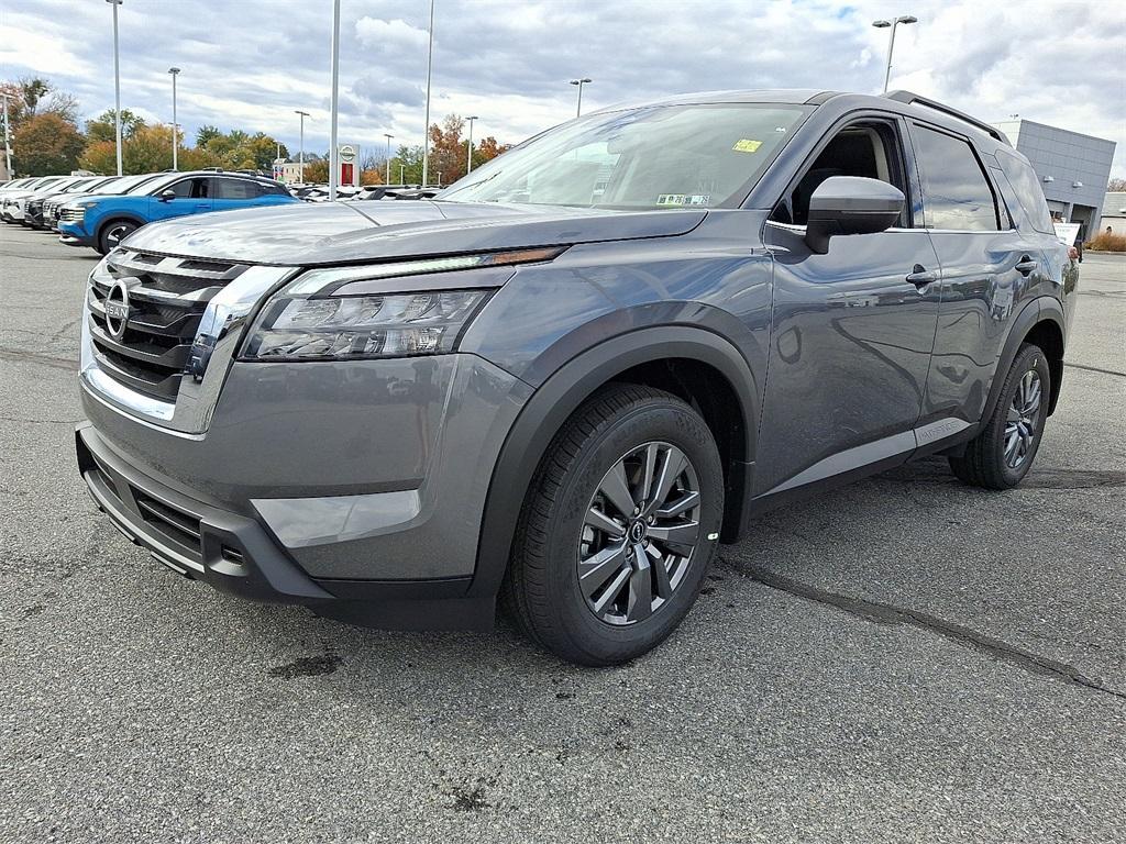 new 2025 Nissan Pathfinder car, priced at $37,560