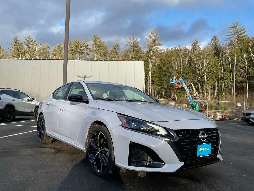 new 2025 Nissan Altima car, priced at $29,560