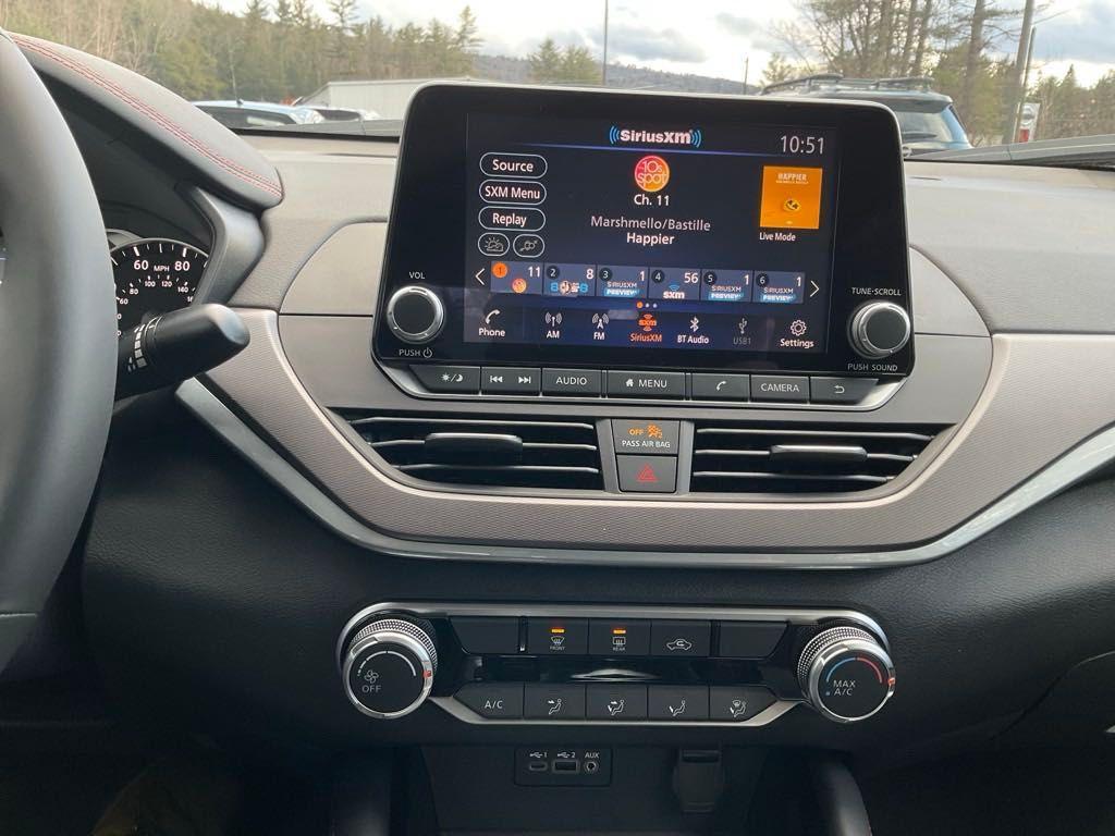 new 2025 Nissan Altima car, priced at $29,560