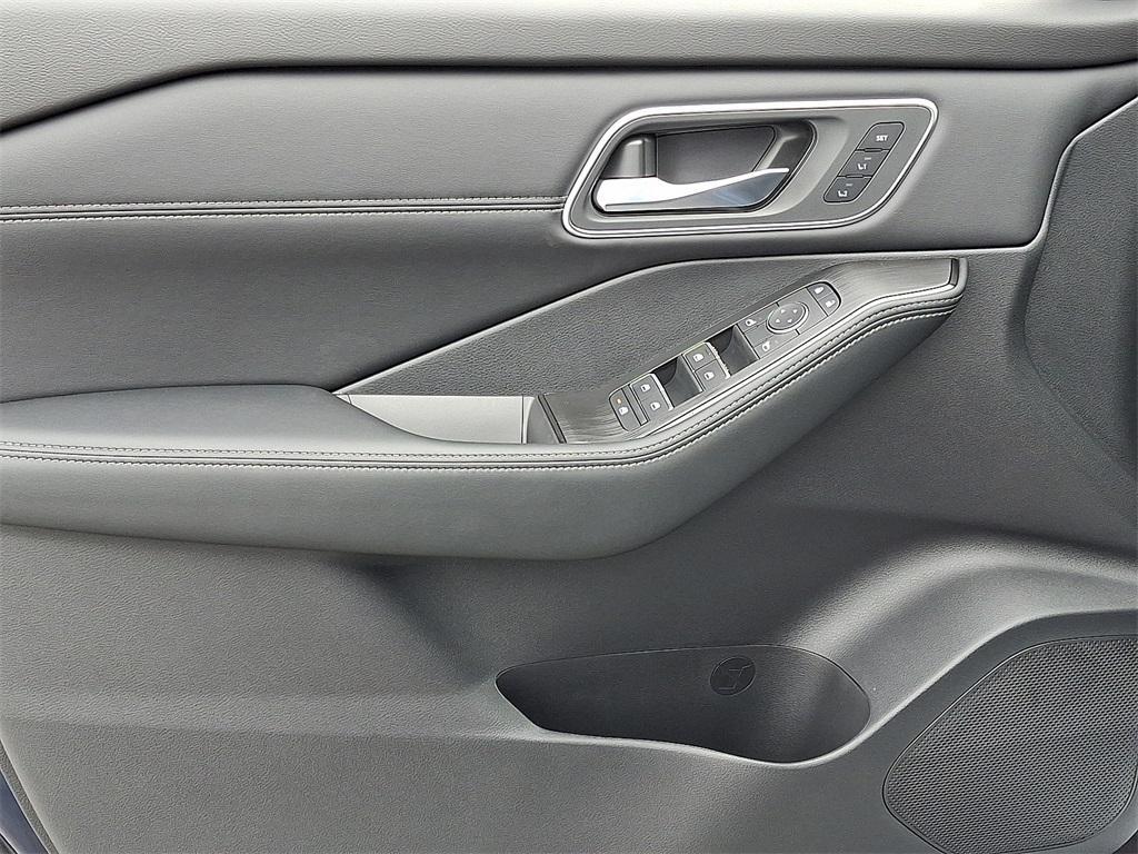 new 2026 Nissan Rogue car, priced at $37,538