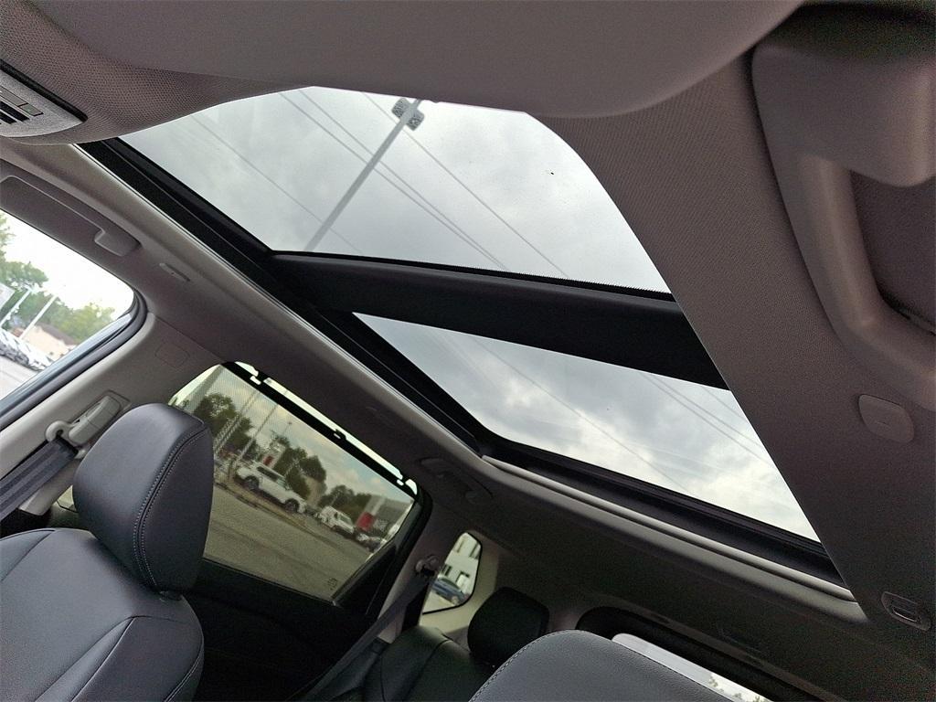 new 2025 Nissan Rogue car, priced at $40,044