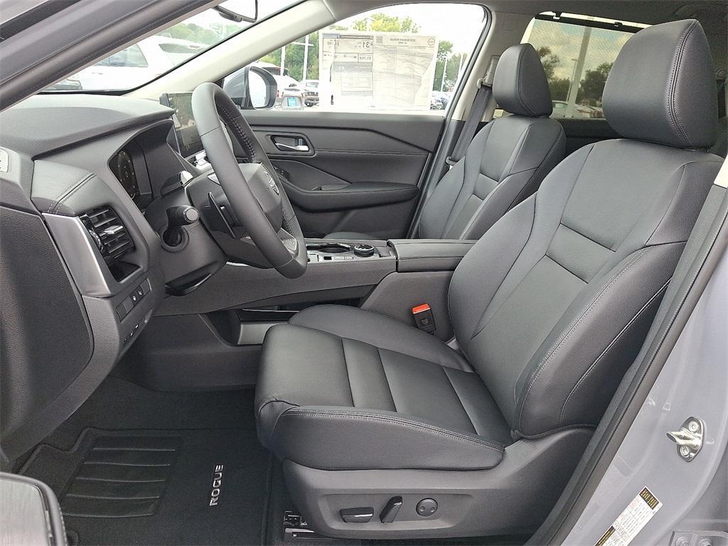 new 2025 Nissan Rogue car, priced at $40,044