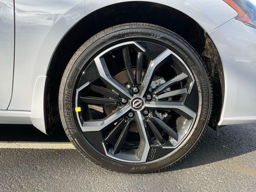 new 2025 Nissan Altima car, priced at $32,749