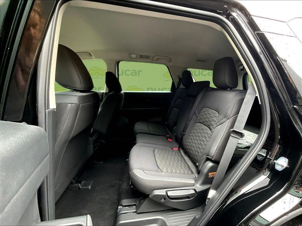 new 2025 Nissan Pathfinder car, priced at $32,913