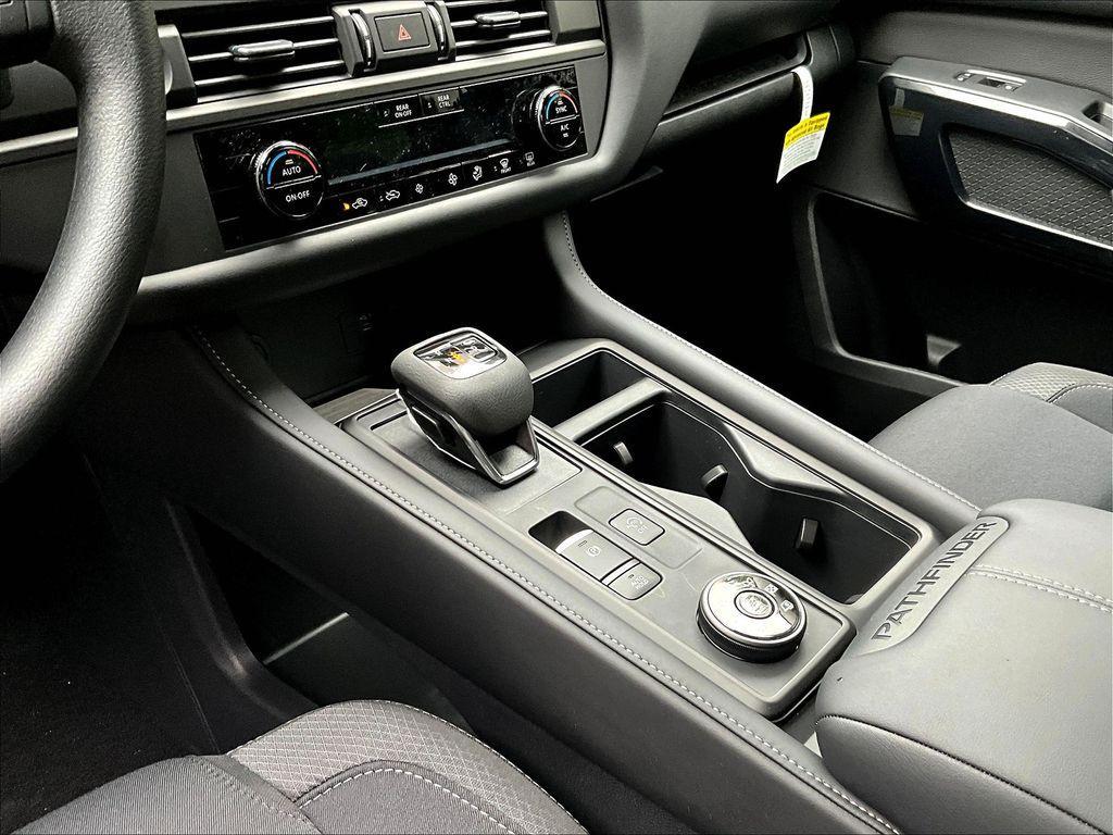 new 2025 Nissan Pathfinder car, priced at $32,913