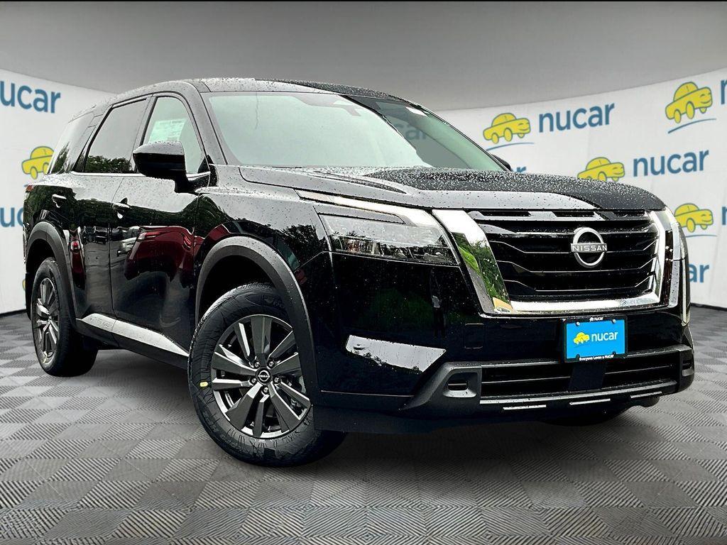 new 2025 Nissan Pathfinder car, priced at $32,913