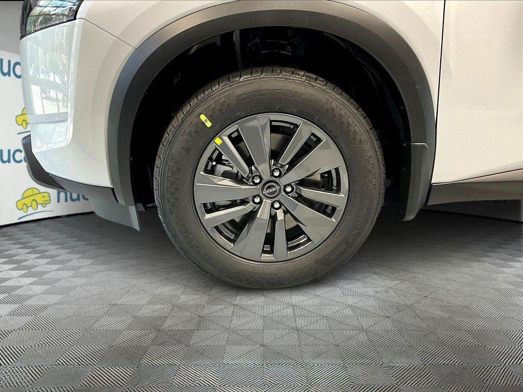 new 2025 Nissan Pathfinder car, priced at $37,007
