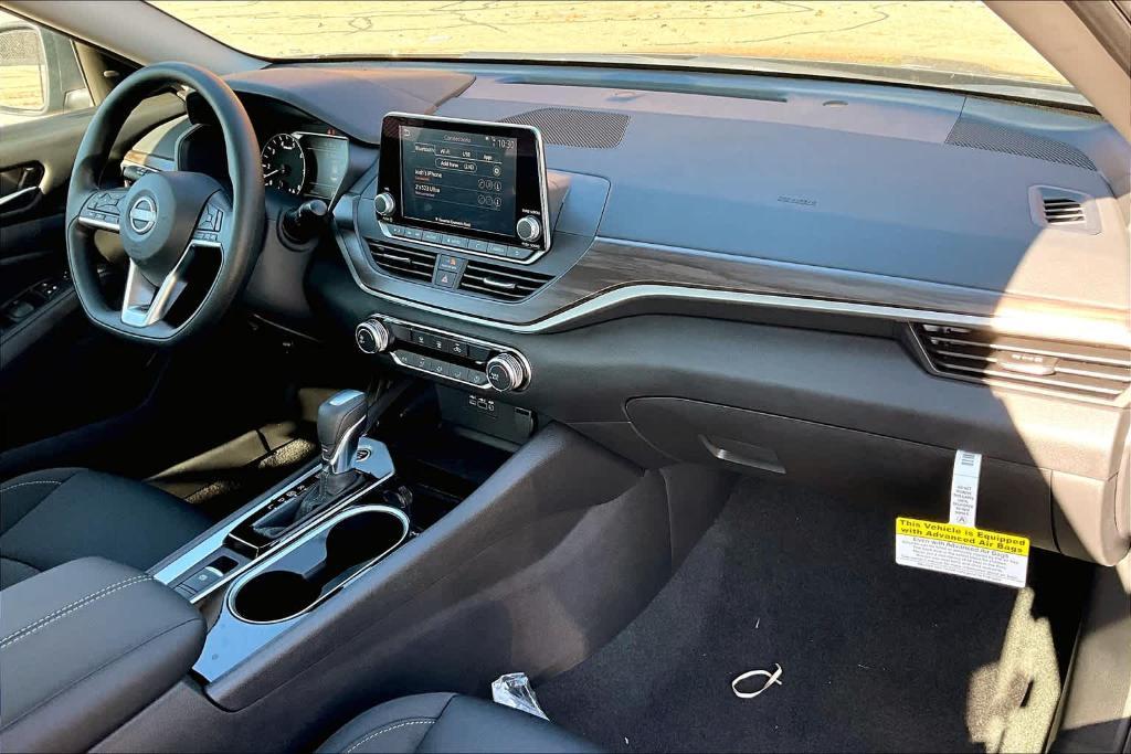 new 2024 Nissan Altima car, priced at $25,900