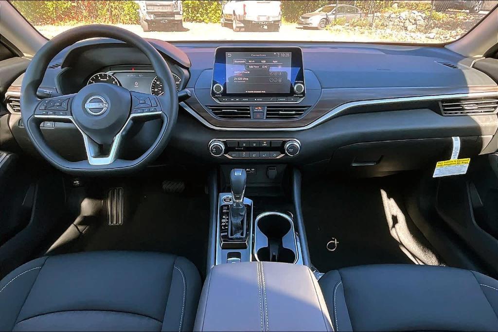 new 2024 Nissan Altima car, priced at $25,900