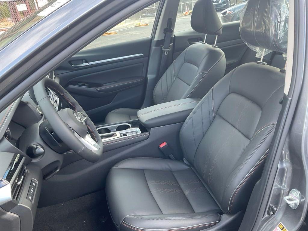 new 2025 Nissan Altima car, priced at $32,286