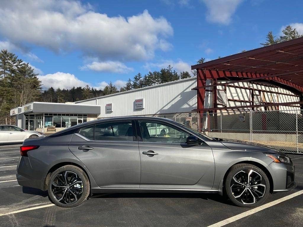new 2025 Nissan Altima car, priced at $32,286