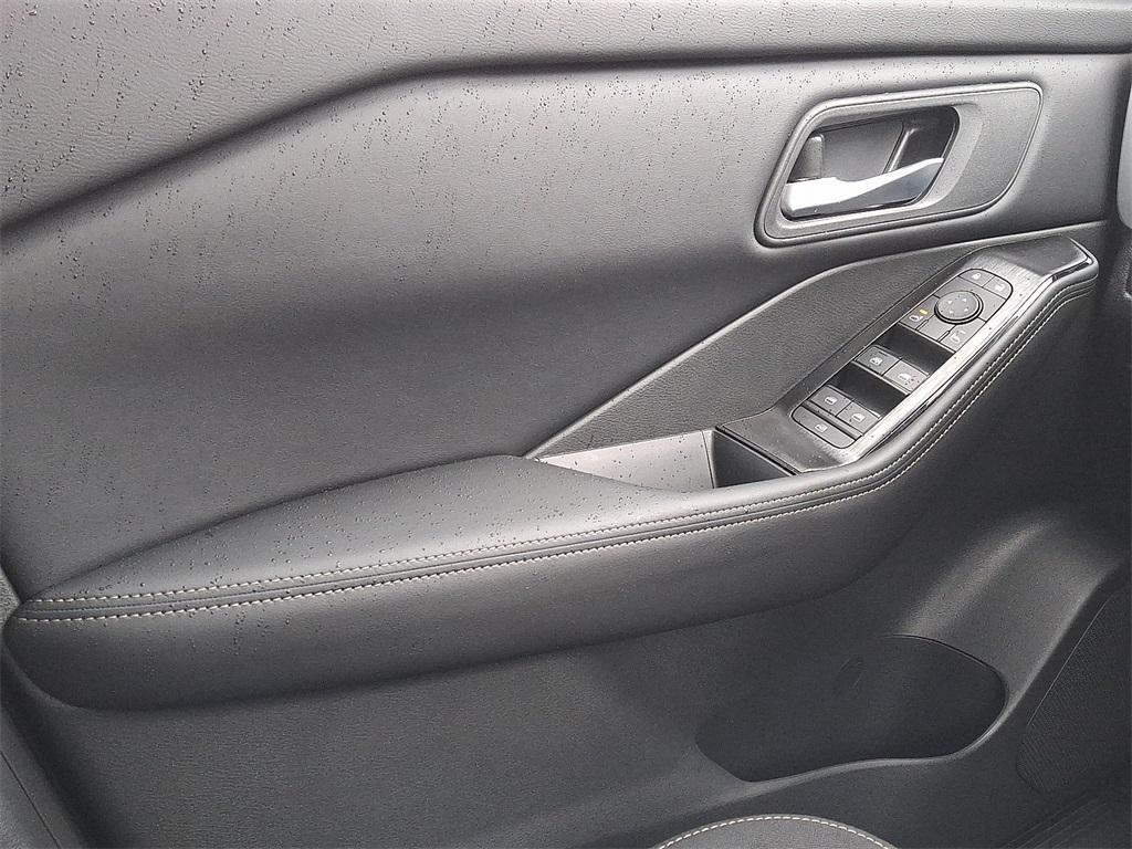 new 2025 Nissan Rogue car, priced at $31,653