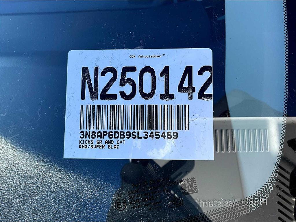 new 2025 Nissan Kicks car, priced at $30,275