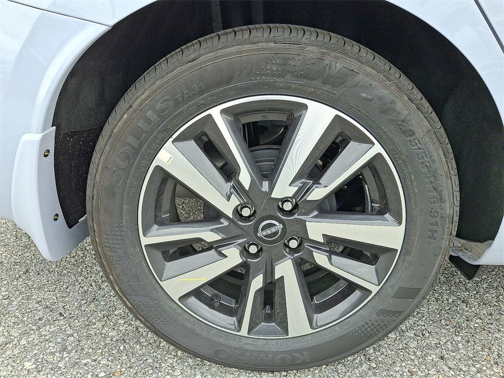 new 2025 Nissan Versa car, priced at $21,447