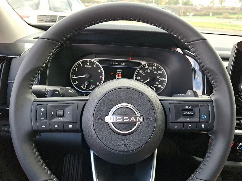 new 2025 Nissan Pathfinder car, priced at $35,802