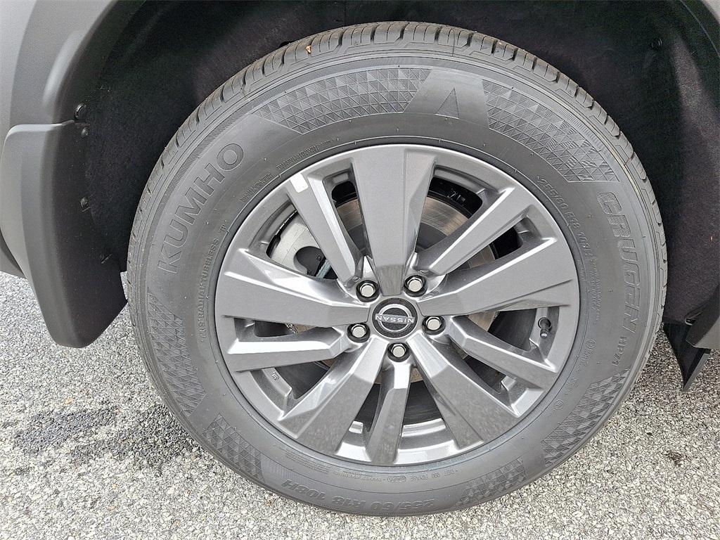 new 2025 Nissan Pathfinder car, priced at $35,802