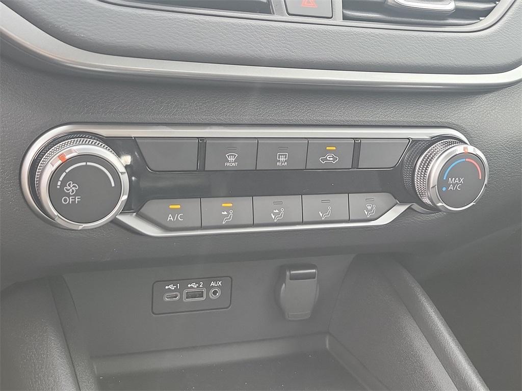 new 2025 Nissan Altima car, priced at $26,894