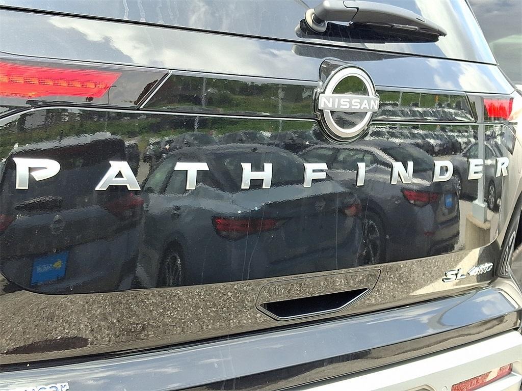 new 2025 Nissan Pathfinder car, priced at $43,032