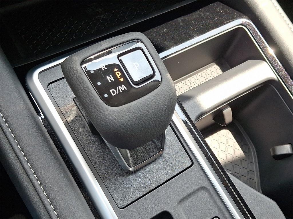new 2025 Nissan Pathfinder car, priced at $43,032