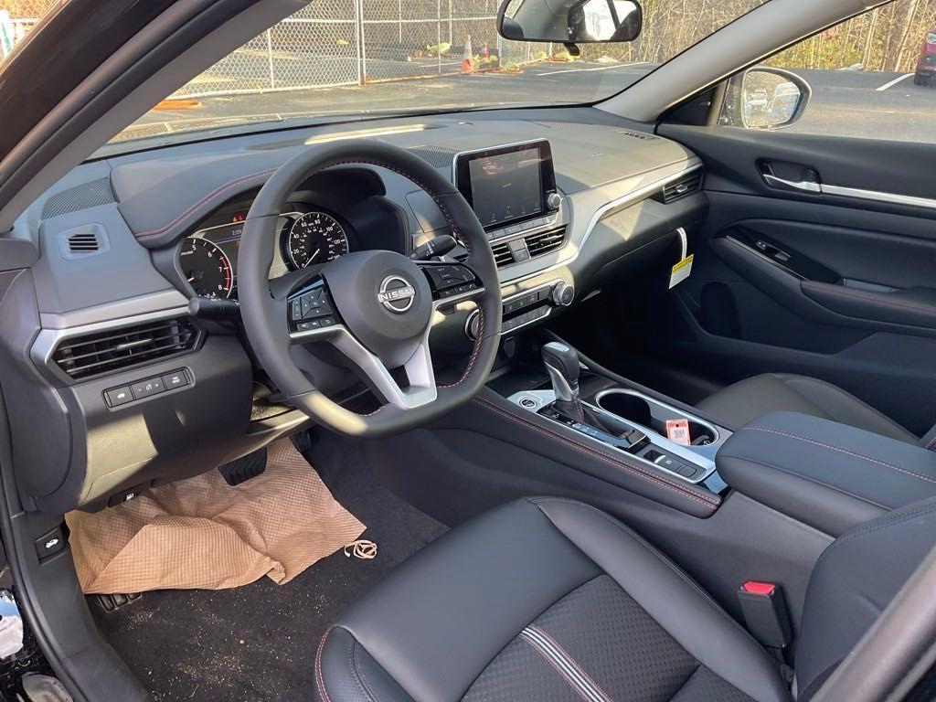 new 2025 Nissan Altima car, priced at $30,348