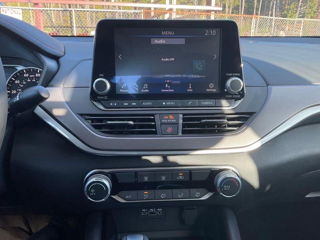 new 2025 Nissan Altima car, priced at $29,177