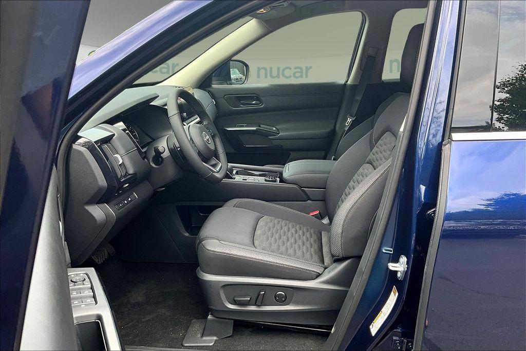 new 2025 Nissan Pathfinder car, priced at $43,944