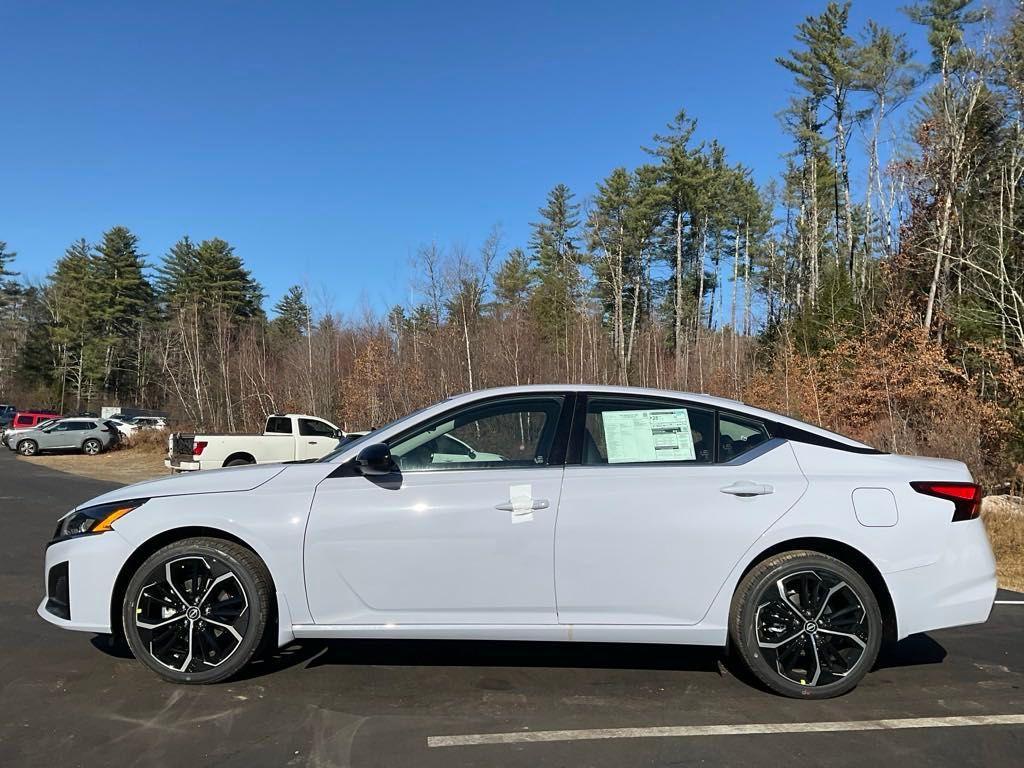 new 2025 Nissan Altima car, priced at $30,832