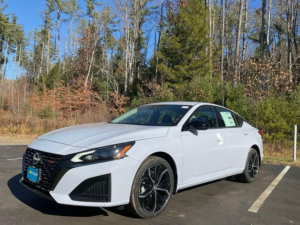 new 2025 Nissan Altima car, priced at $30,832