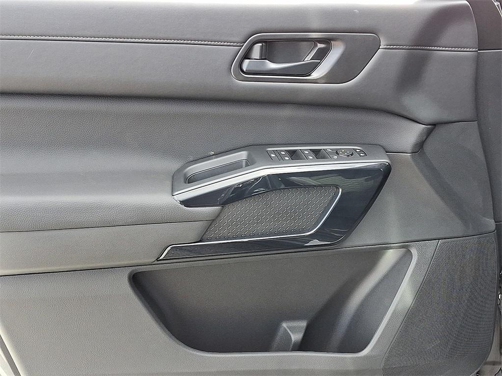 new 2025 Nissan Pathfinder car, priced at $32,531