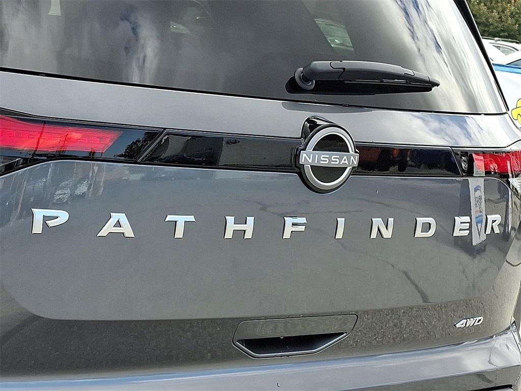 new 2025 Nissan Pathfinder car, priced at $32,531