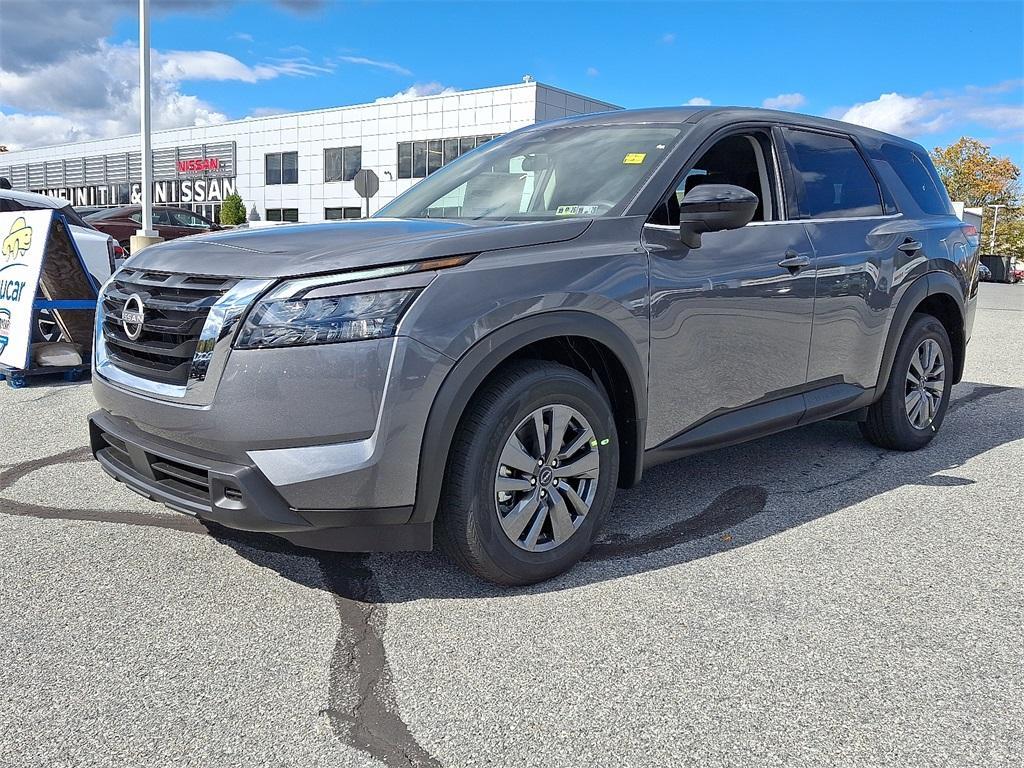 new 2025 Nissan Pathfinder car, priced at $32,531