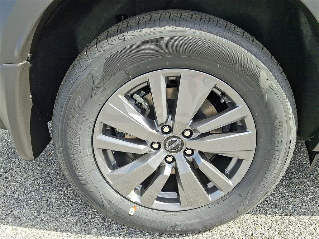 new 2025 Nissan Pathfinder car, priced at $32,531