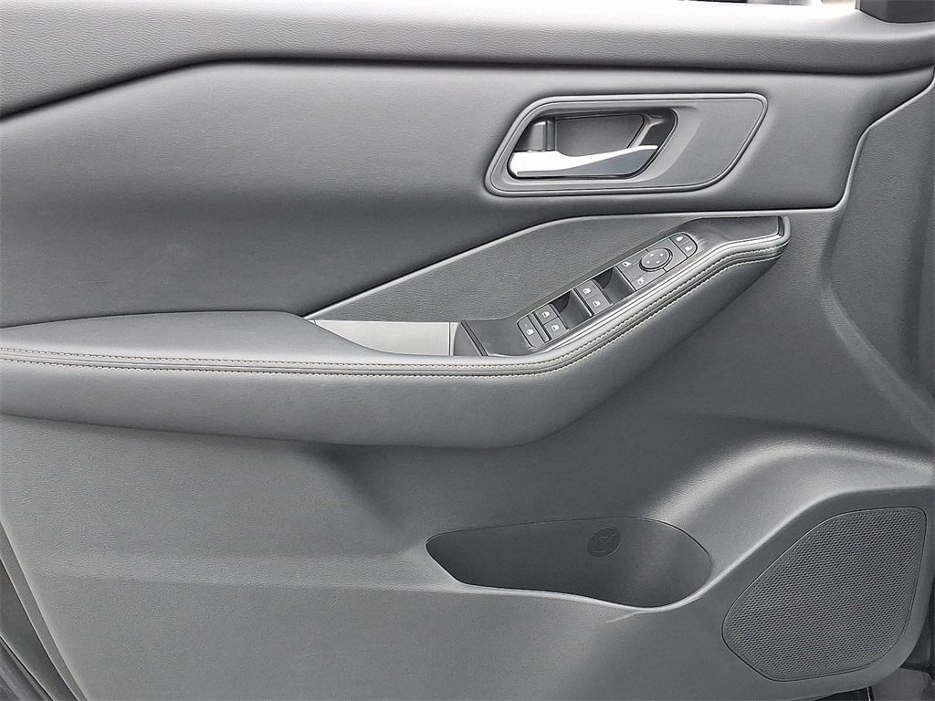 new 2026 Nissan Rogue car, priced at $31,360