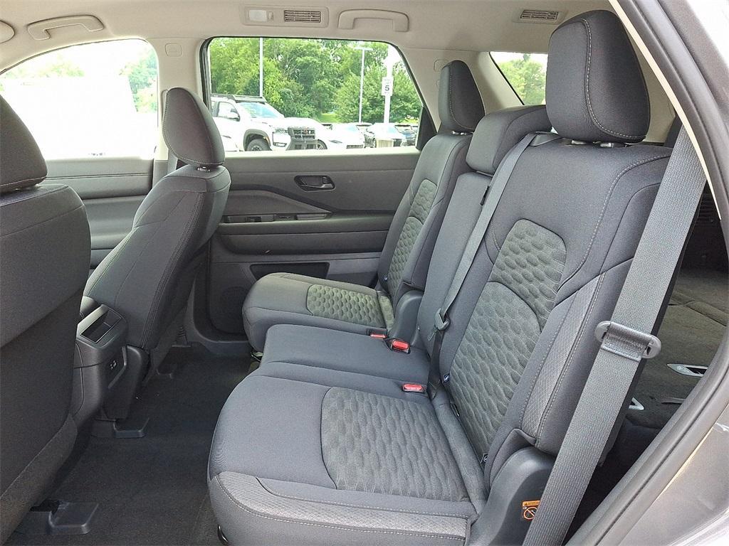 new 2025 Nissan Pathfinder car, priced at $36,967