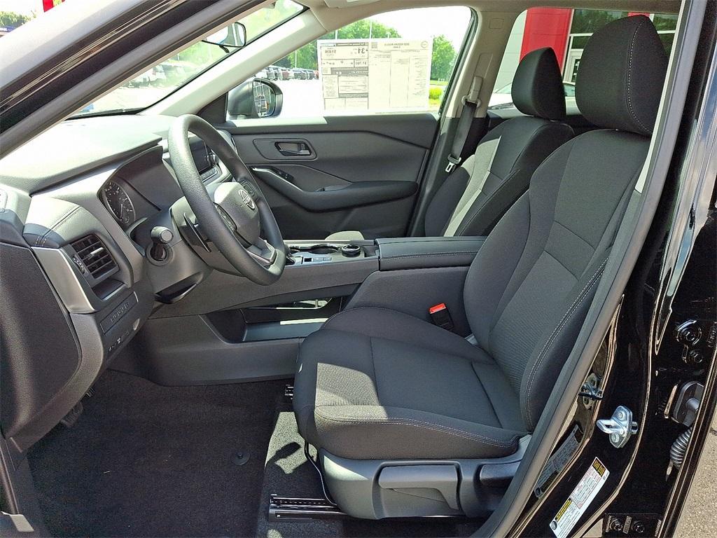 new 2025 Nissan Rogue car, priced at $30,457