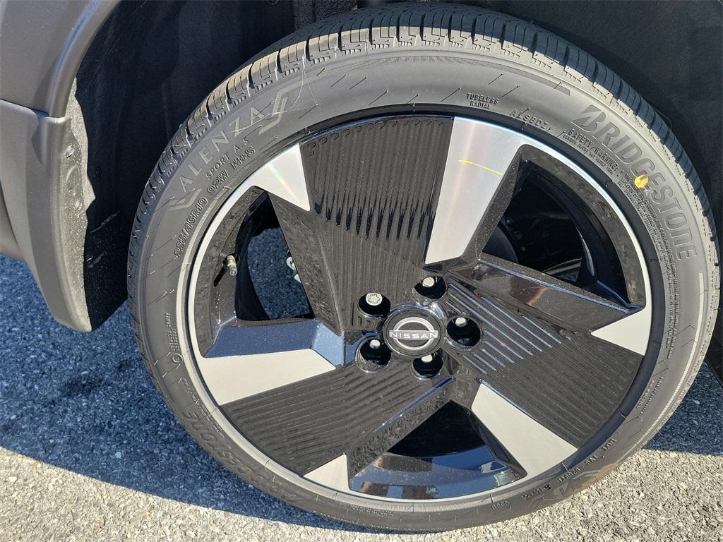 new 2025 Nissan Kicks car, priced at $27,386