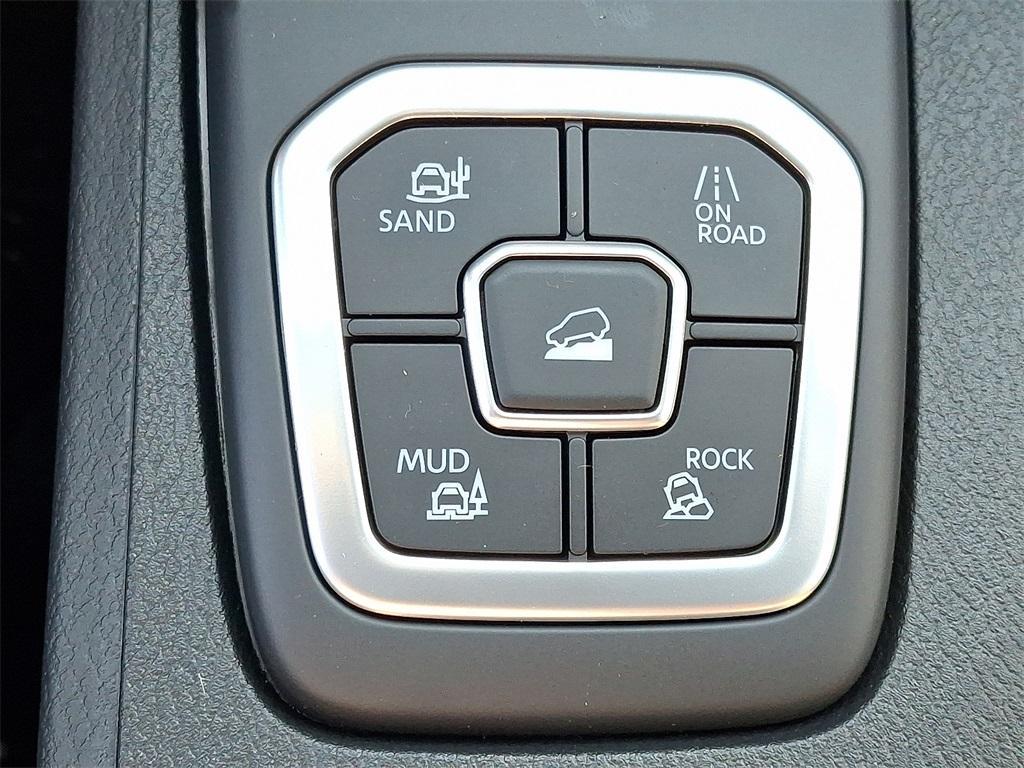 new 2026 Nissan Frontier car, priced at $43,959