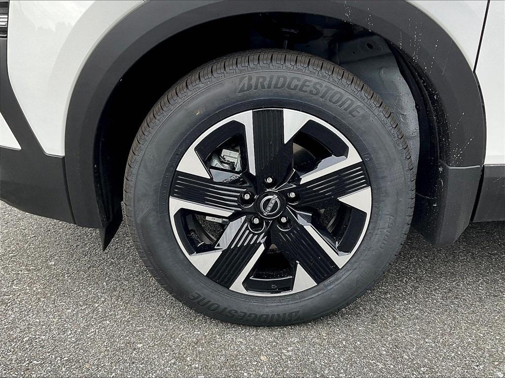 new 2025 Nissan Kicks car, priced at $25,617