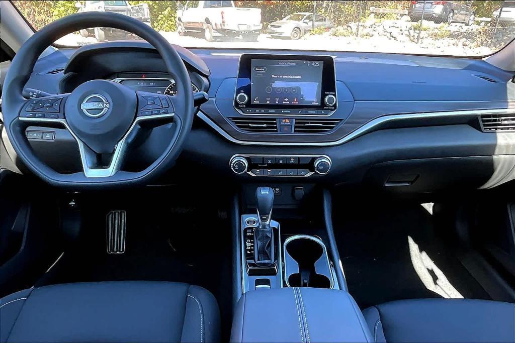 new 2024 Nissan Altima car, priced at $25,900