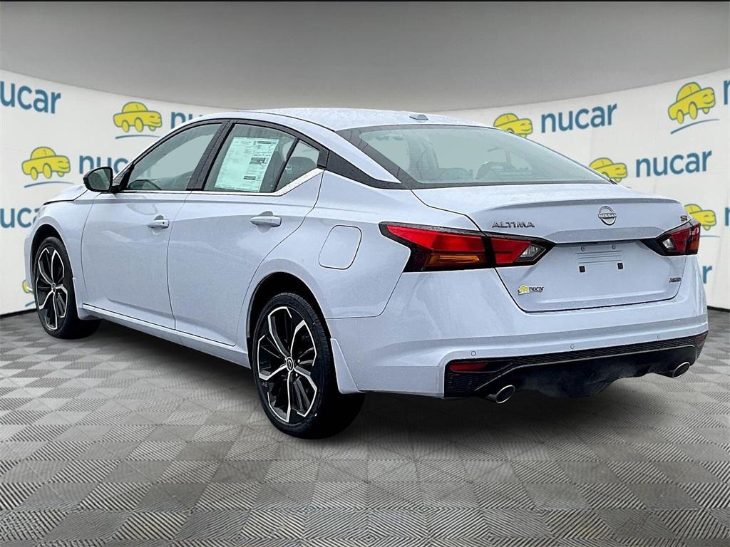 new 2025 Nissan Altima car, priced at $29,892