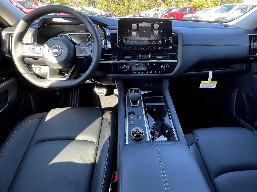 new 2025 Nissan Pathfinder car, priced at $46,590