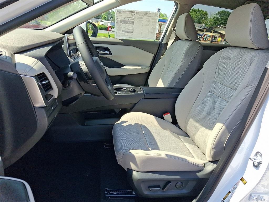 new 2025 Nissan Rogue car, priced at $32,056