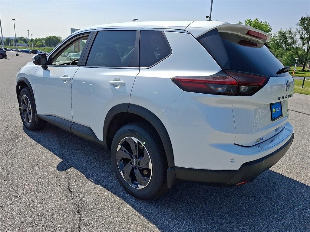 new 2025 Nissan Rogue car, priced at $32,056