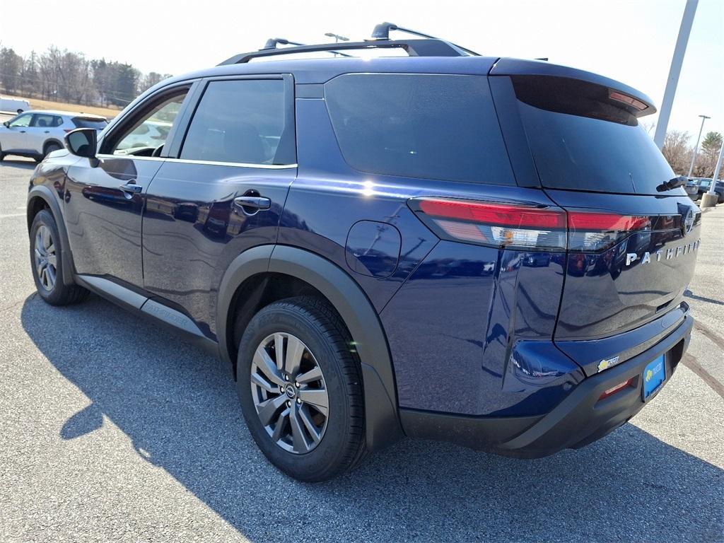 new 2025 Nissan Pathfinder car, priced at $43,910